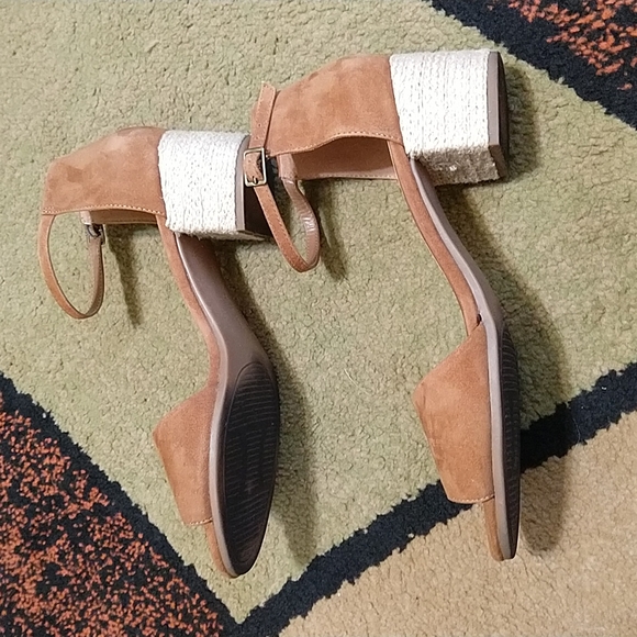 Bella Vita Genuine Suede Heeled Sandals Made in Italy - Picture 5 of 6